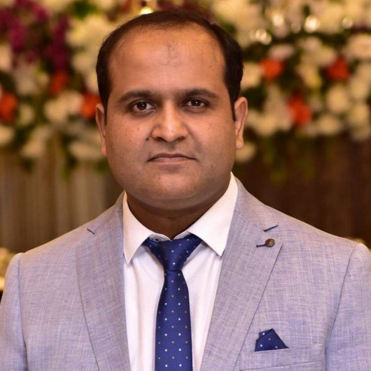 Dr.  Ammar Rashid